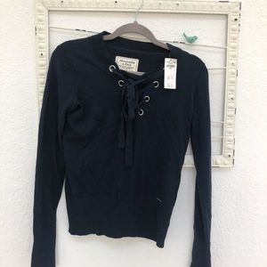 Abercrombie NWT tie-sweater